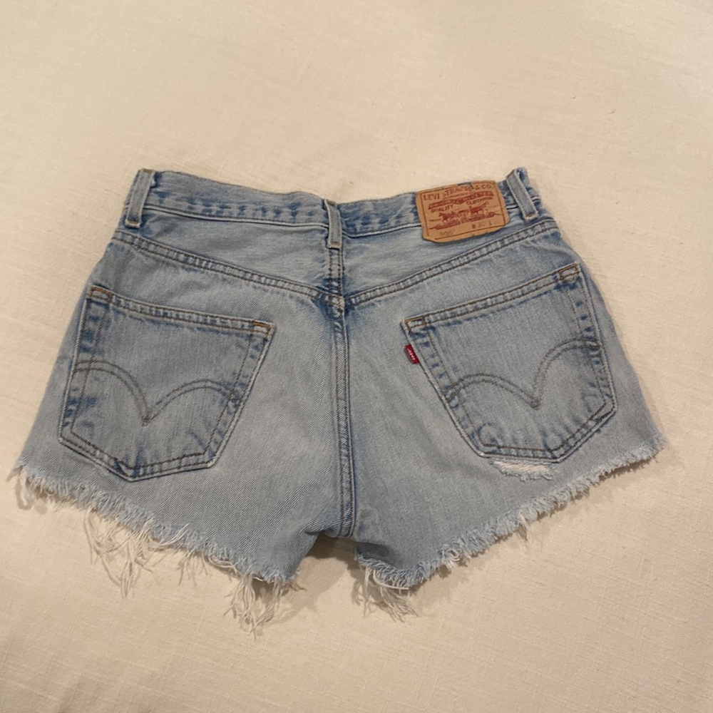Levi’s Shorts - Picture 3 of 3